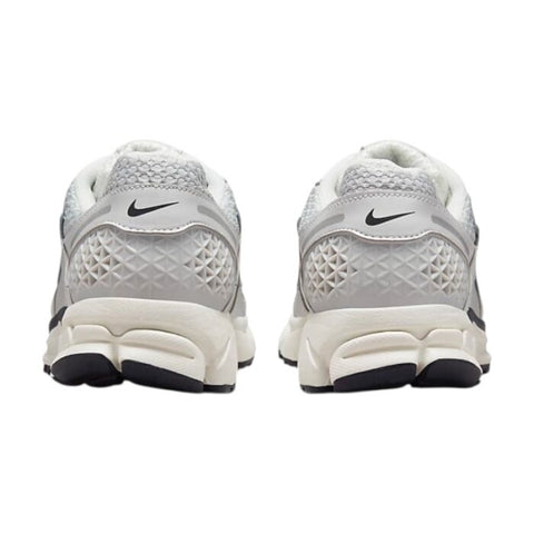 Nike Zoom Vomero 5 Chrome