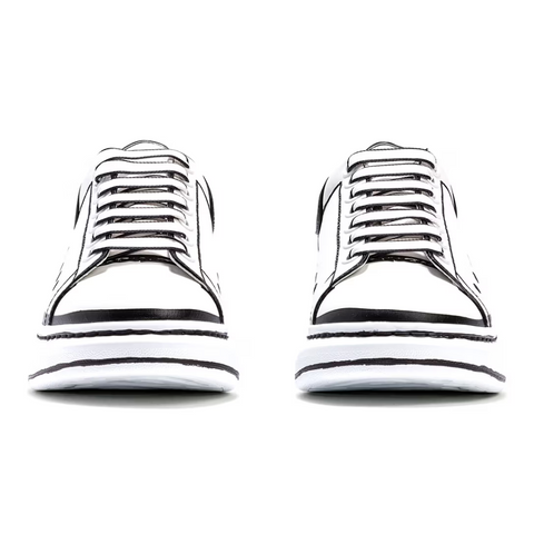 Alexander Mcqueen Oversized – White Black Outline