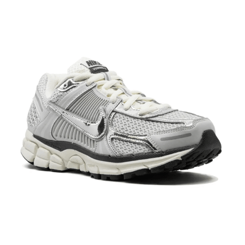 Nike Zoom Vomero 5 Chrome