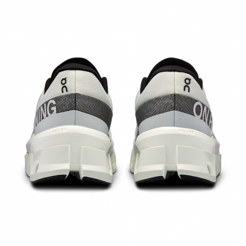 On Running Cloudmonster 2 Undyed/Frost