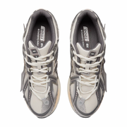 New Balance 1906A – Silver Metallic